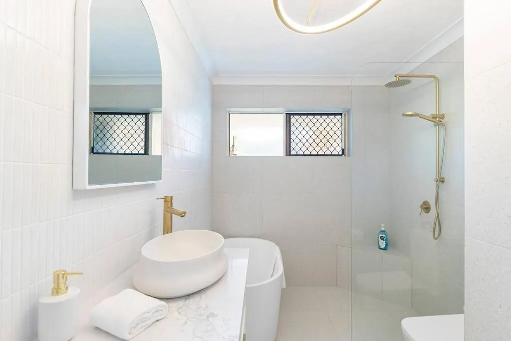 Apartment Salt & Sky - Kawana Rooftop Beach Break Buddina Australia