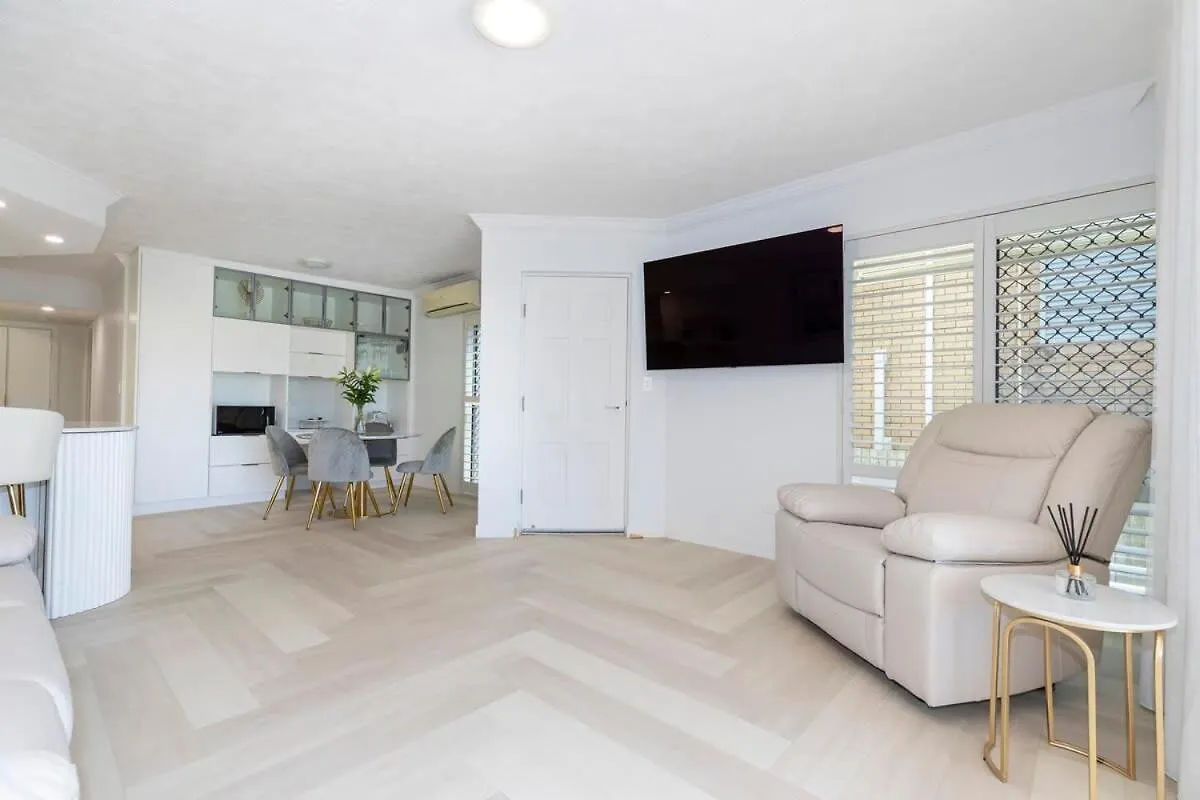 Apartment Salt & Sky - Kawana Rooftop Beach Break Buddina