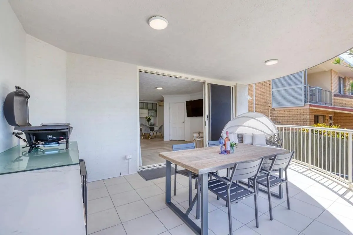 Salt & Sky - Kawana Rooftop Beach Break Buddina 0*,